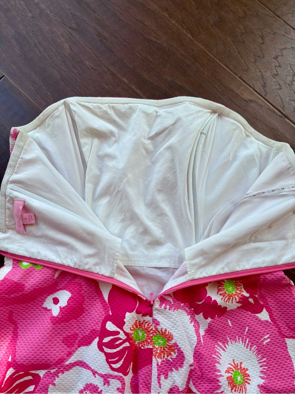 Lilly Pulitzer Floral Strapless Dress. 6 - Picture 4 of 7